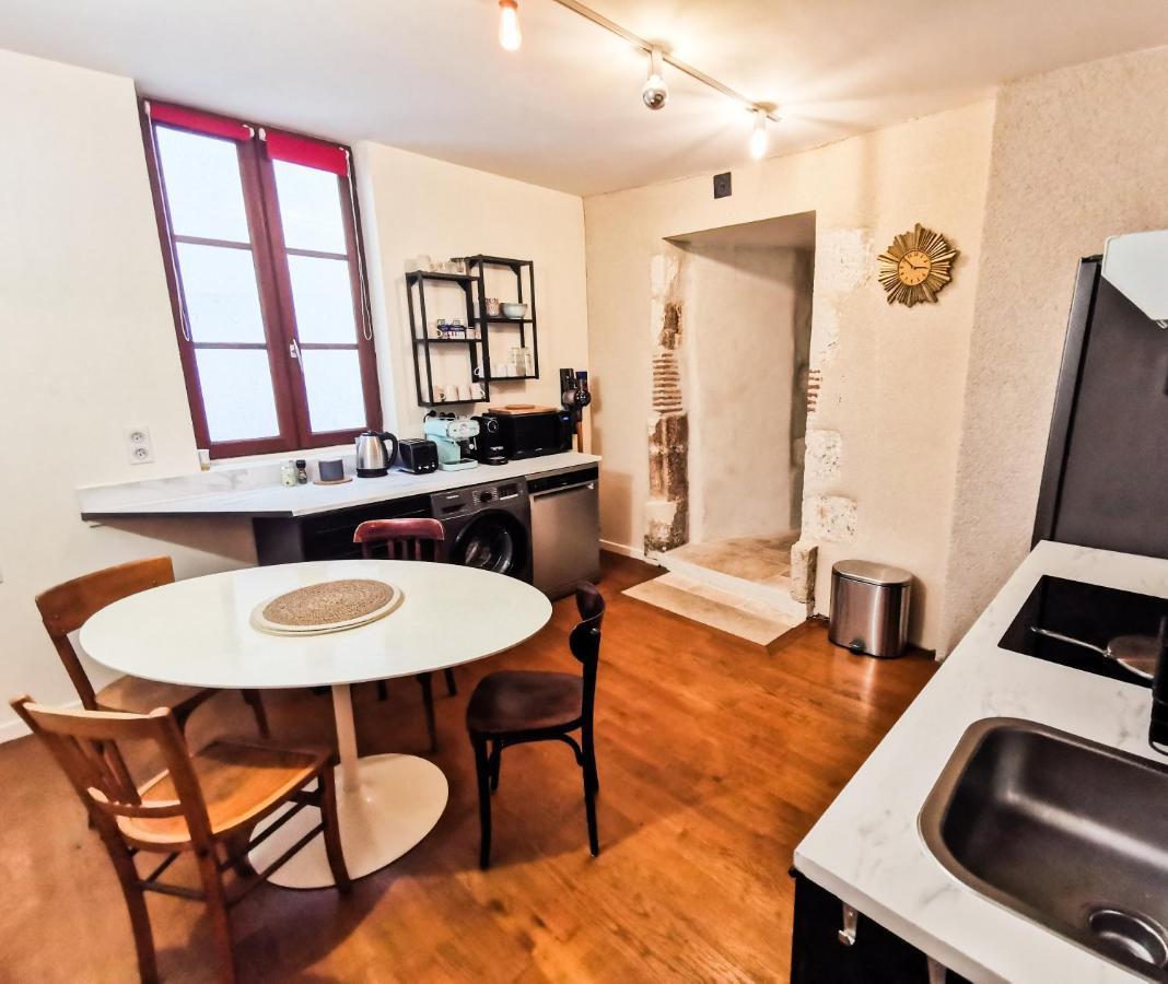 Ferienwohnung Loft Atypique Au Calme Avec Cour Privative Bourges Exterior foto